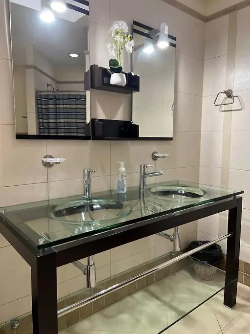One Woodbrook Place Luxury Rentals With City View Port of Spain 0*,